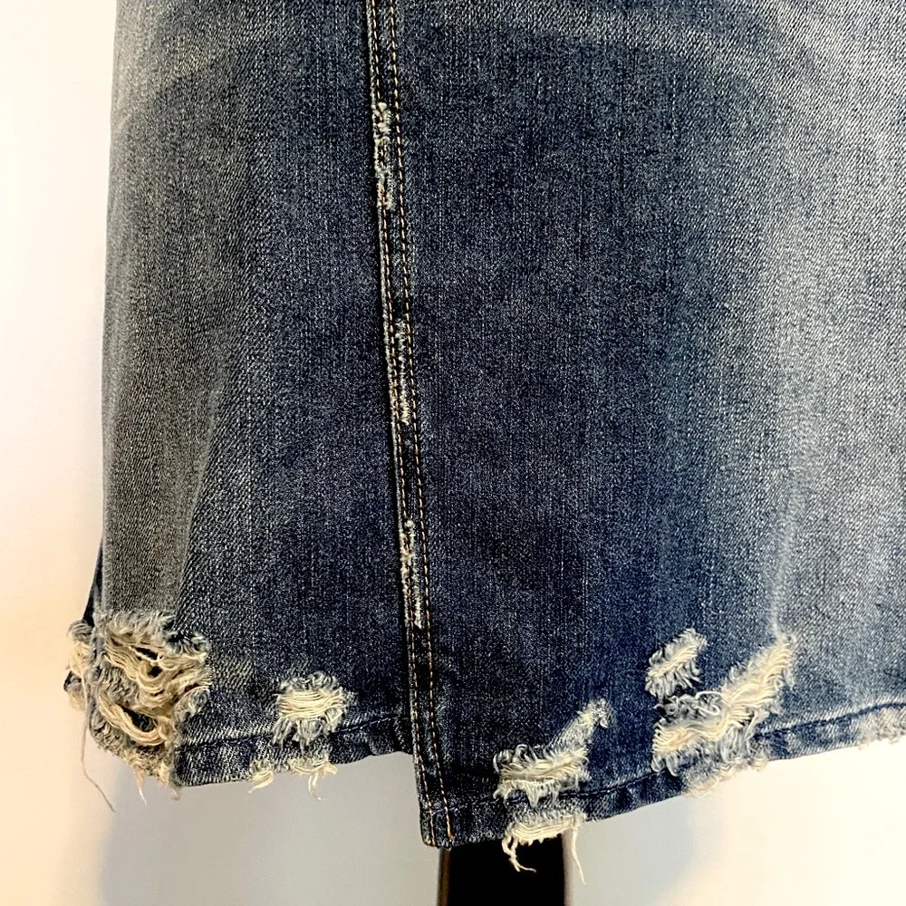 Zara Distressed Dark Washed Asymmetrical Jean Skirt Size L